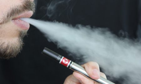 elektronická cigareta
