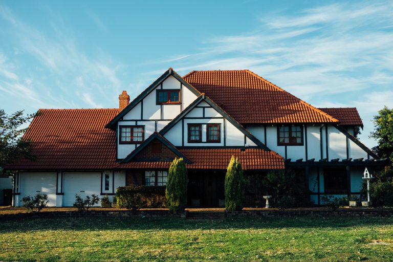 Plastová střešní okna musí rozjasnit vaše bydlení