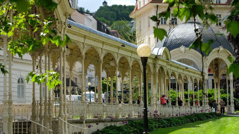 Hotel v Karlových Varech: Užijte si pobyt v lázeňském městě