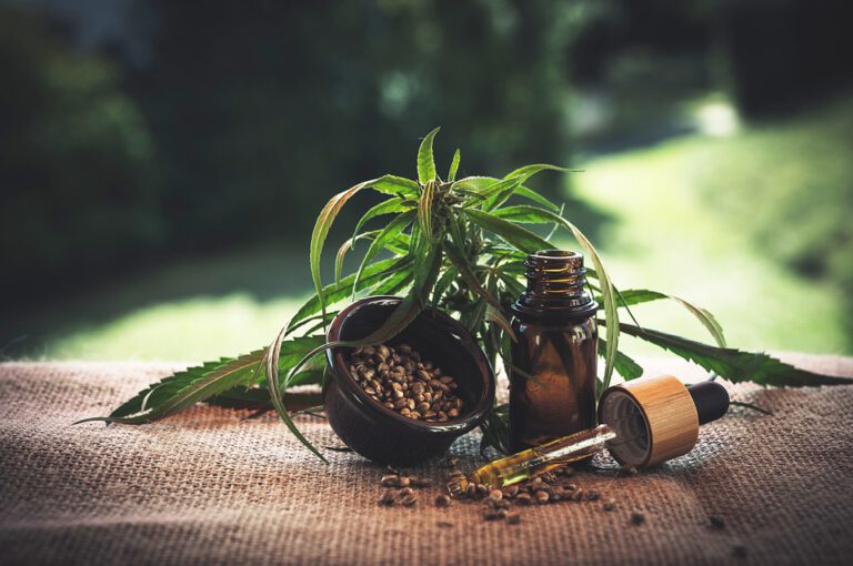 Hledáte léčivý extrakt z konopí bez THC? Přírodních produktů je celá řada