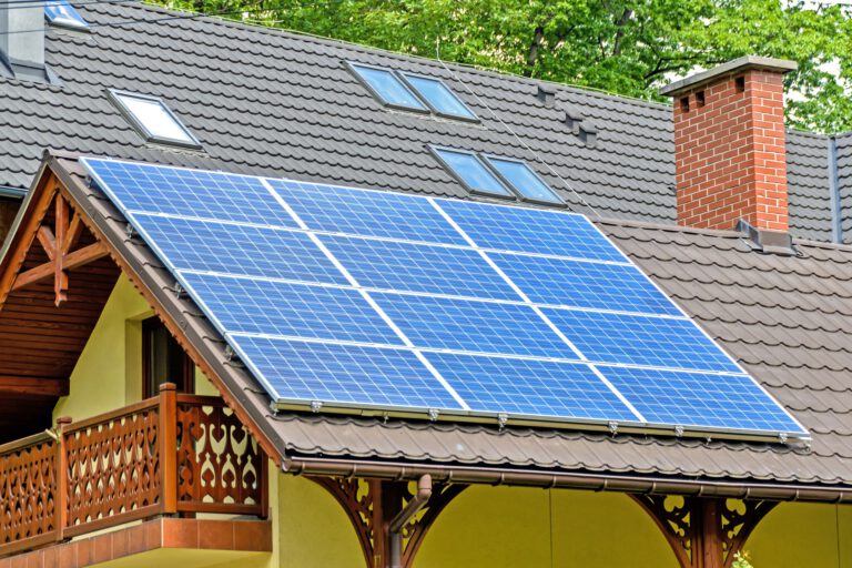 Zelená ekologii a technologiím šetřícím přírodní zdroje. Na tyto výborné věci můžete čerpat podpůrné dotace!