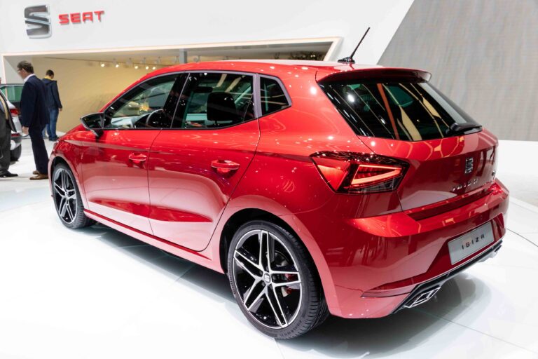 Malý, ale šikovný do města. Seat Ibiza je s námi už desítky let jako jeden z nejpopulárnějších modelů
